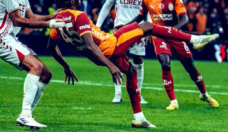 Galatasaray Describes Osimhen As “GOAL MACHINE” After Bicycle Kick Win In A 3-2 Match Against Samsunspor