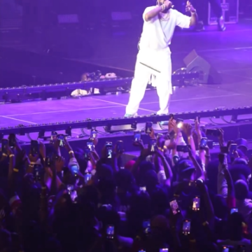 image Rwanda’s First Lady Mrs. Jeannette Kagame, Shows Up For Nigerian Music Artist Davido’s #5ivealivetour Concert In Kigali