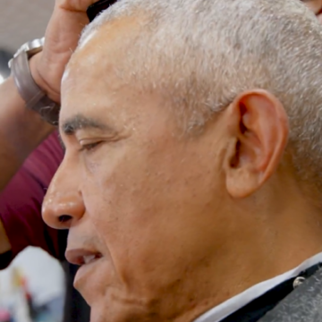 “I Couldn’t Leave Chicago Without Getting A Cut From My Old Barber, Zariff!”—Former US President Barack Obama On A Loyalty Visit To His Barber