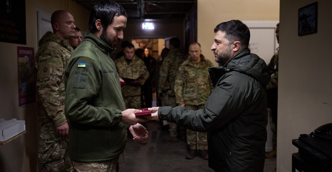 Photo News: President Volodymyr Zelenskyy Giving Moral Support To Ukrainian Troops On ‘Land Force Day’