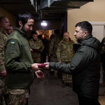 Photo News: President Volodymyr Zelenskyy Giving Moral Support To Ukrainian Troops On ‘Land Force Day’