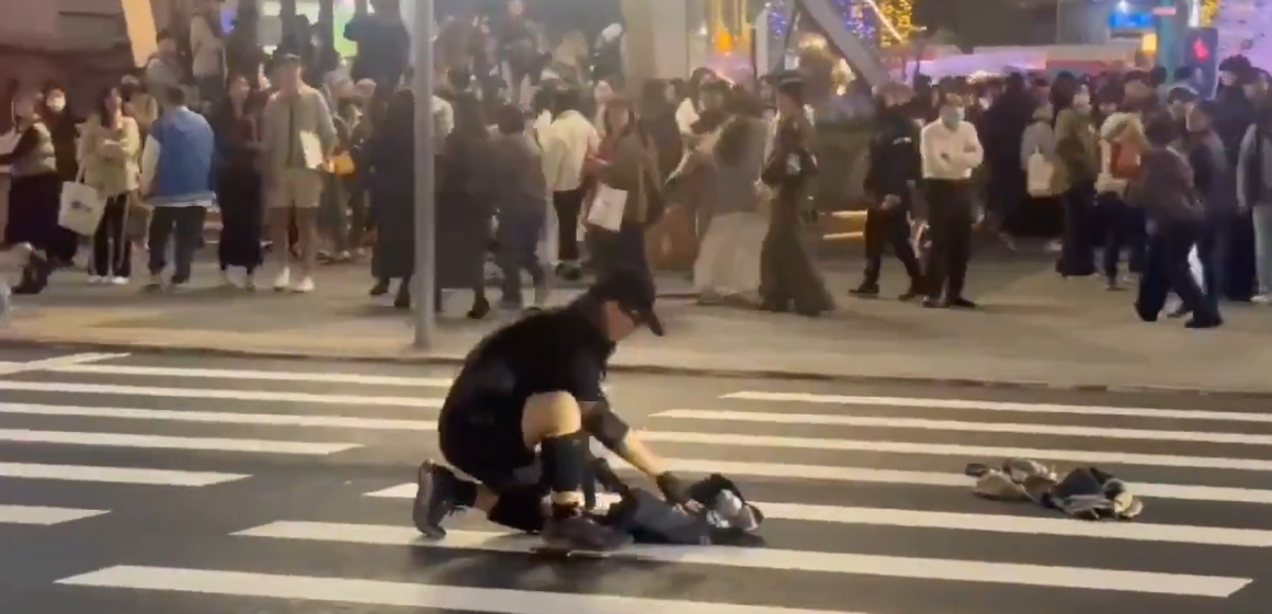 Knife Attacker Goes On Rampage In Central Taipei, Taiwan, Set Smoke Bombs At Main Train Station, Three Killed, Five Injured