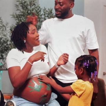 Nigerian Artist Adekunle Gold, Releases New Single “My Love Is The Same 💙💜,” Reveals Wife Simi’s Pregnancy 