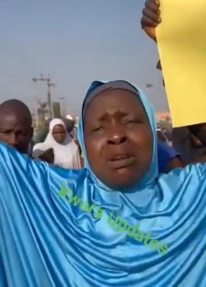 Women Protesters Flogged For Protesting Against Kidnapping And Insecurity Outside Kwara Government House
