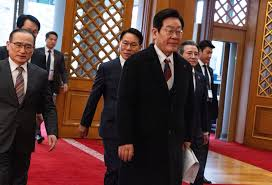 image South Korean President Lee Returns To Presidential Palace Avoided By Predecessor