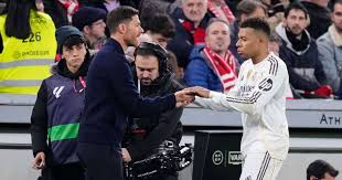 image Real Madrid Players Pay Tribute to Xabi Alonso After Coach’s Departure