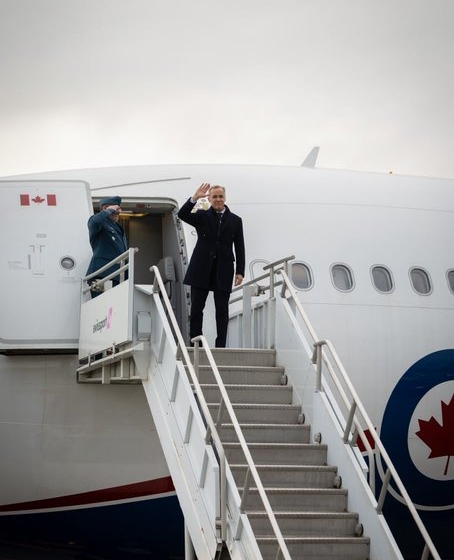 image Canadian Prime Minister Mark Carney Heads To Beijing, To Establish A Constructive Bilateral Relationship With China