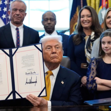 image U.S President Trump Signs Whole Milk For Healthy Kids Act Into Law — Surrounded By The Farmers Who Make It All Possible.