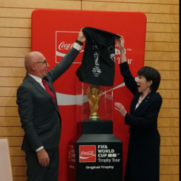 image Japanese Prime Minister Sanae Takaichi Receives Courtesy Call From The Trophy Tour Of The FIFA World Cup 2026.
