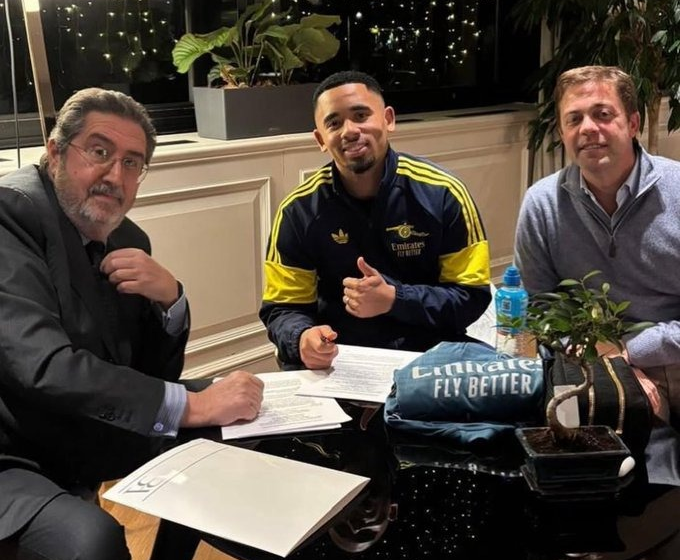Gabriel Jesus Signs With Italian Agent Giovanni Branchini, As His New Representative With Immediate Effect.