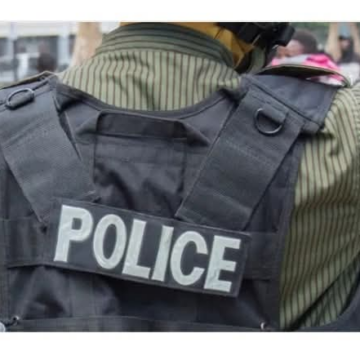 Police have detained a suspect who threatened schools in Lagos with bomb attacks.