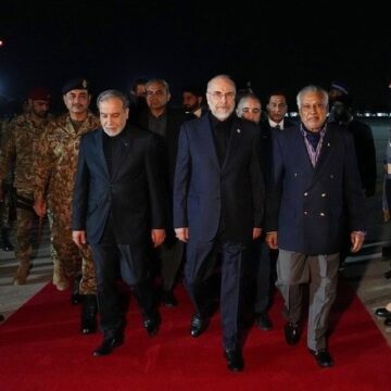 WhatsApp Image 2026-04-11 at 6.11.34 AM Photo News: Iranian Delegation Arrives In Pakistan, Receives By Pakistani Field Marshall Asif Munir