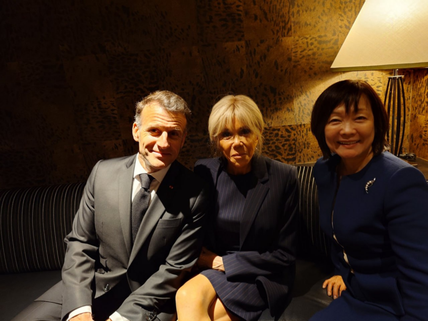 Photo News: Japanese Former First Lady Akie Abe Reminiscences On Old Time As French First Lady Macron’s State Visit, Says “We Talked About Nostalgic Memories And Such.”
