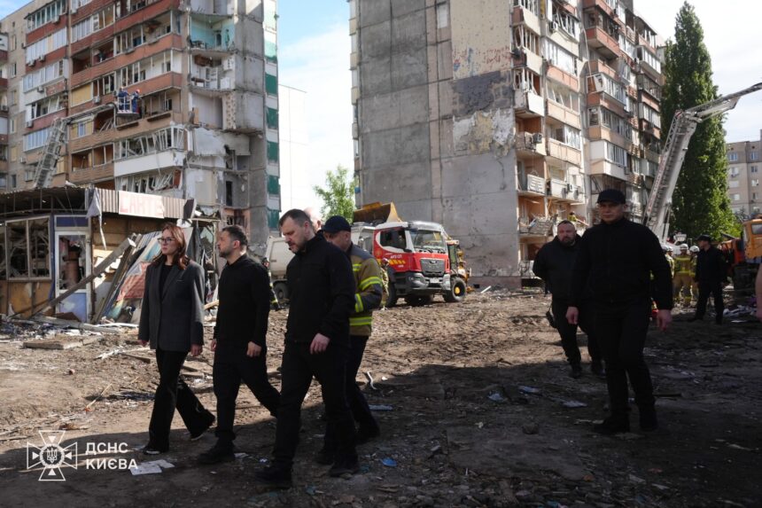 Zelenskyy Honors The Memory Of Those Killed At The Site Of The Residential Building Destroyed By A Russian Missile Strike, Calls The World To Remember