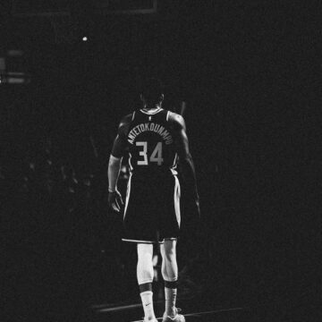 Sport Photo Story: “ GOD, I Trusted You At The Beginning, And I Will Continue To Trust You Throughout. 🙏🏽💯’—Giannis Antetokounmpo After Traded To Miami Heat From Milwaukee Bucks