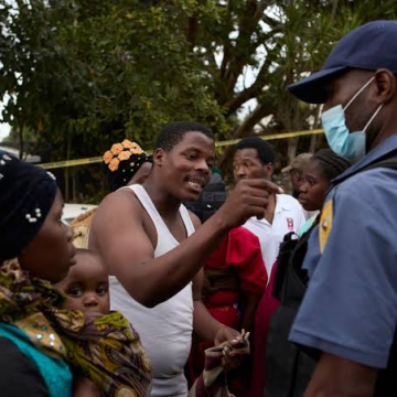 image Migrants Clash With Police At A Deportation Site In South Africa Where Thousands Have Gathered