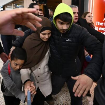 image Australian Woman And Daughter To Return From Syrian Camp For IS Families Under Strict Conditions